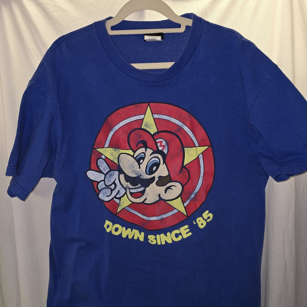 Nintendo 2007 Blue Mario Tee Size Large